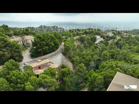 Inversión Inmobiliaria: Proyecto de Chalet de Lujo de Cuatro Plantas
