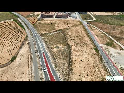 Amplio Terreno Urbanizable Multi-uso en Zona Expansiva de Pinoso