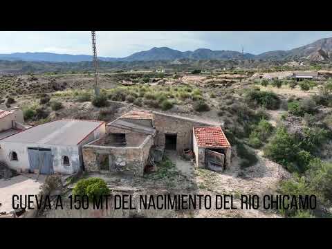 Encantadora Cueva Bodega Histórica para Proyecto Turístico